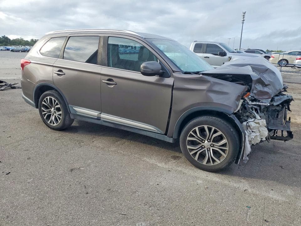 2017 MITSUBISHI OUTLANDER SE 4