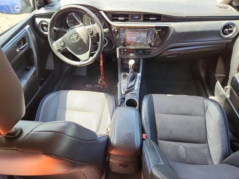 2017 TOYOTA COROLLA SE 8