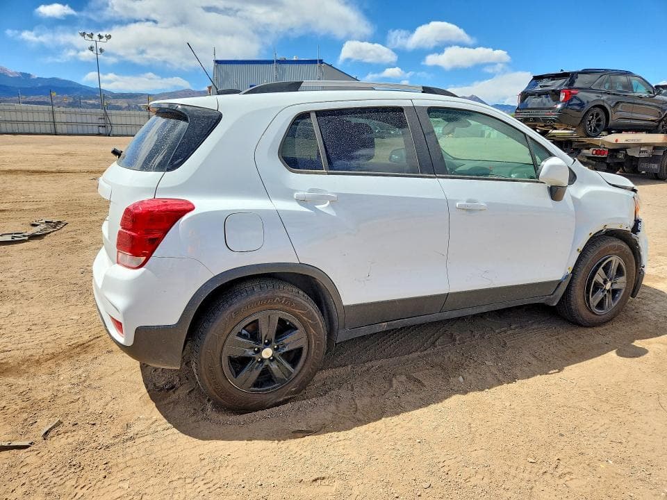 2022 CHEVROLET TRAX 1LT 3