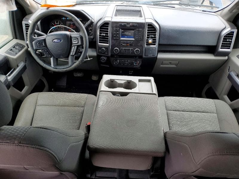 2017 FORD F150 SUPERCREW 8