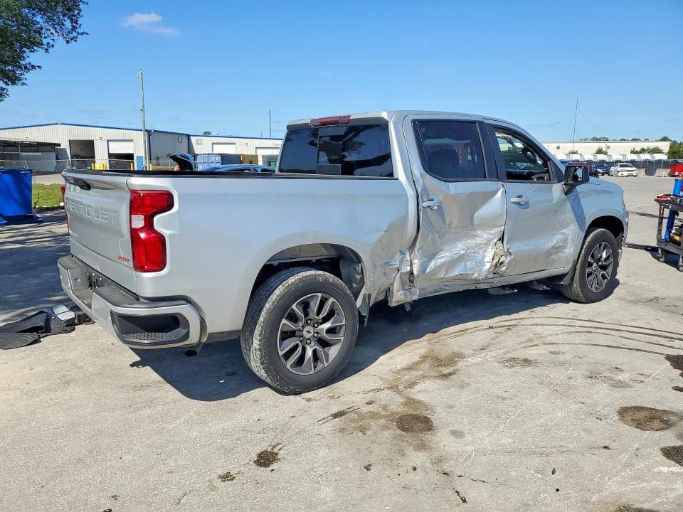 2020 CHEVROLET SILVERADO C1500 RST 3