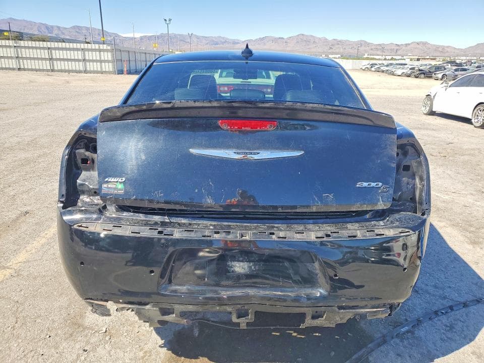 2017 CHRYSLER 300 S 6