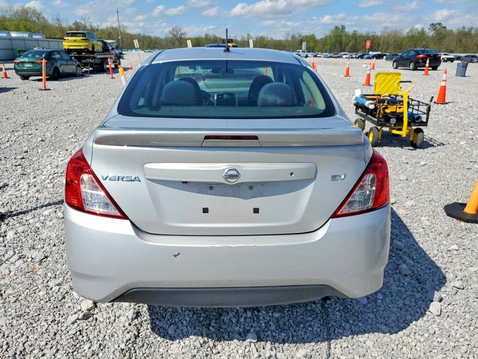 2019 NISSAN VERSA SV 6