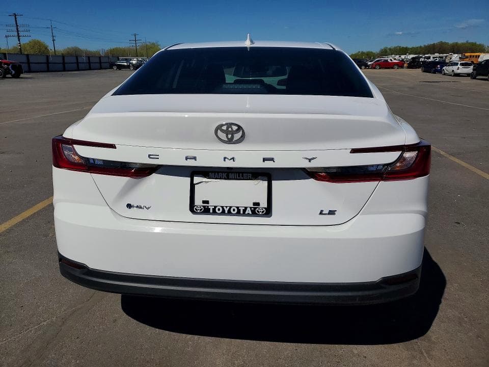 2025 TOYOTA CAMRY LE 6