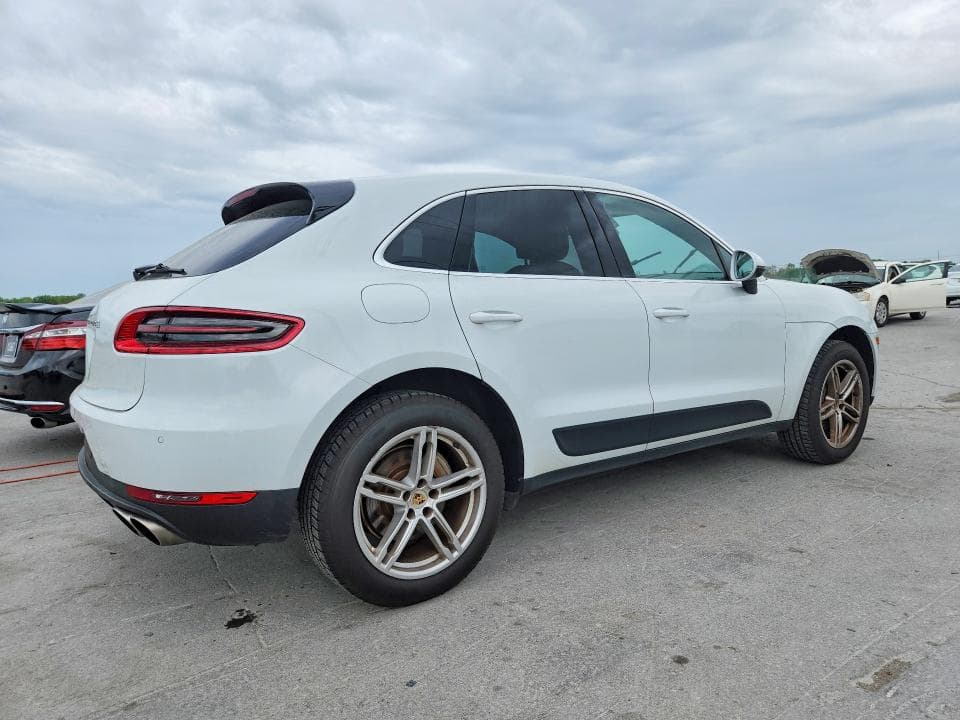 2017 PORSCHE MACAN S 3