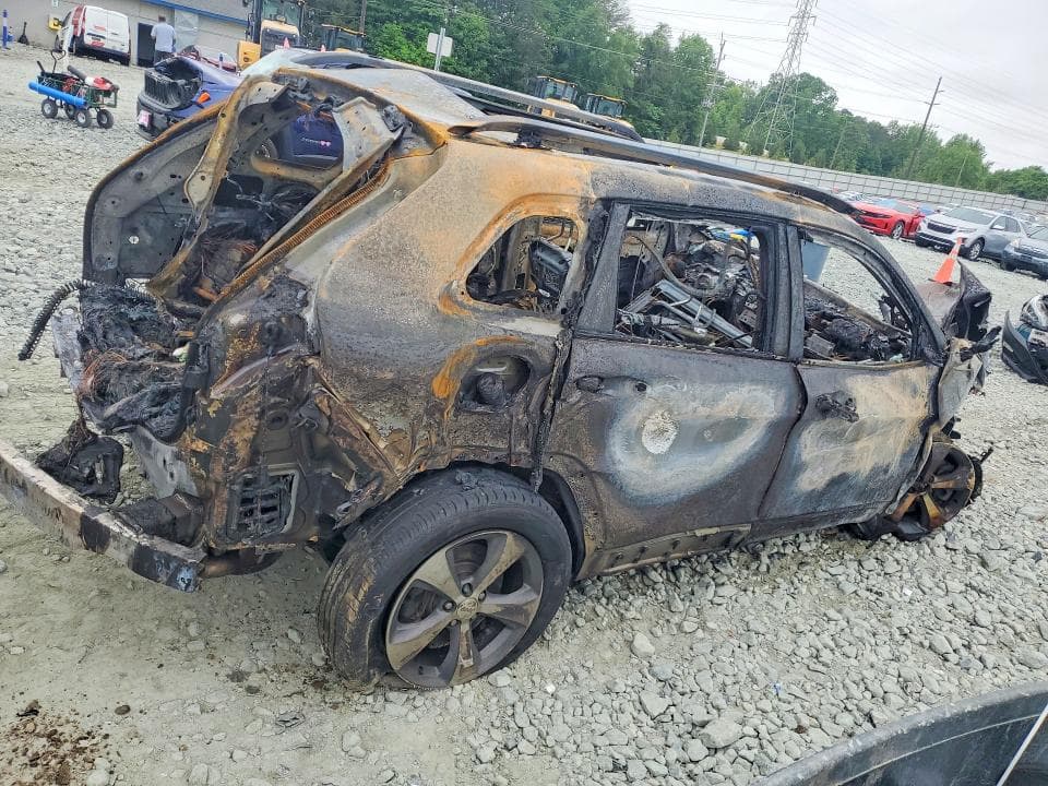 2019 JEEP CHEROKEE 3