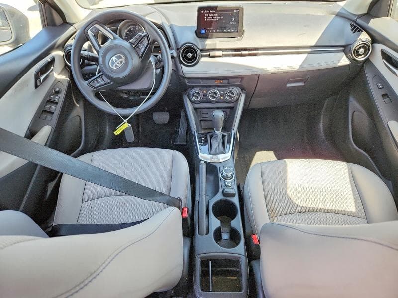2020 TOYOTA YARIS HATCHBACK LE 8