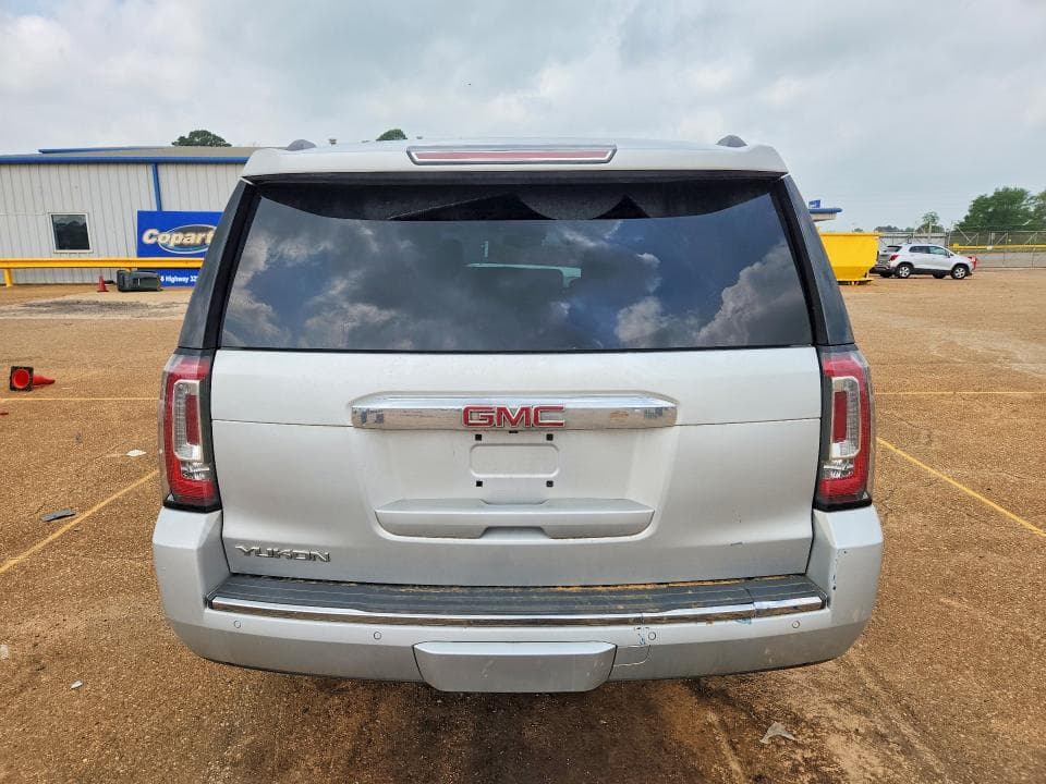 2019 GMC YUKON DENALI 6