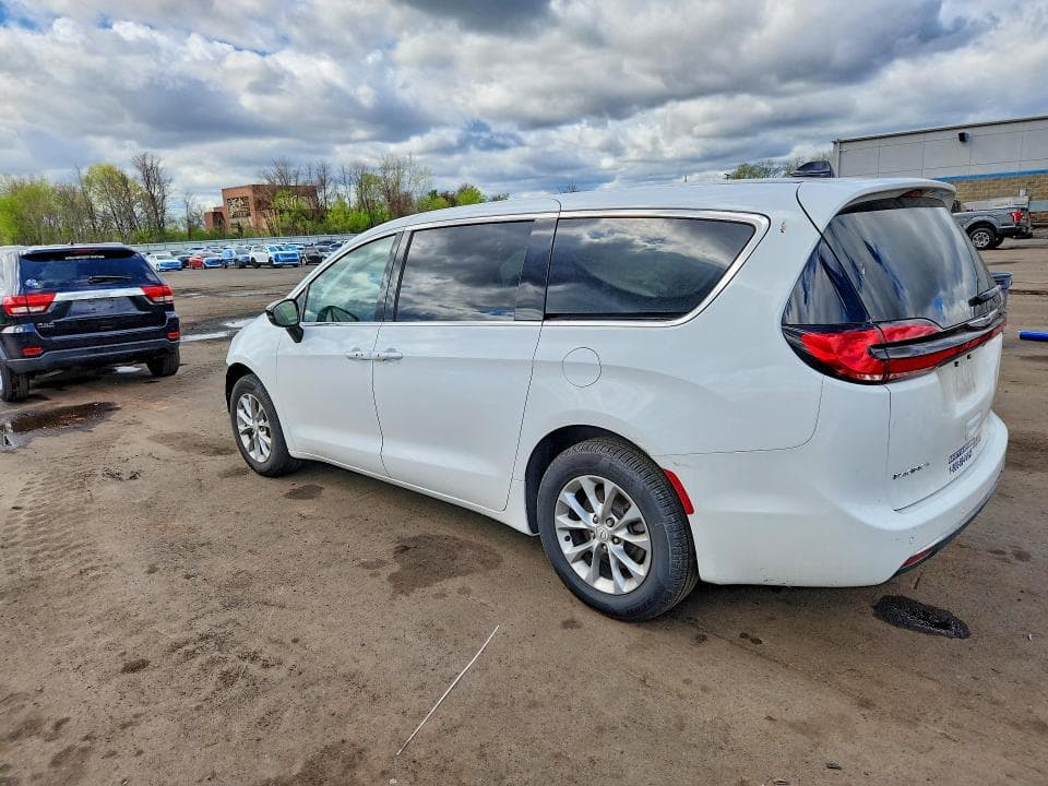 2025 CHRYSLER PACIFICA SELECT 2
