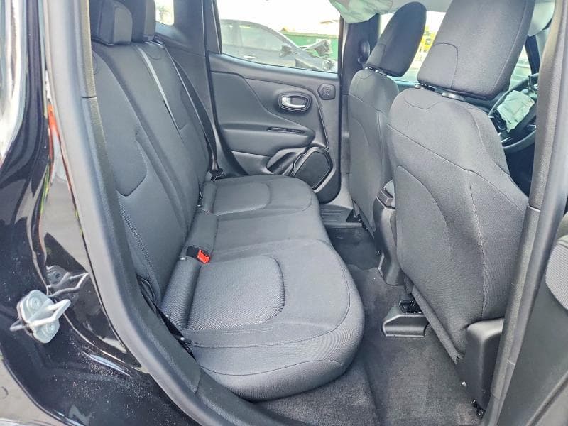 2023 JEEP RENEGADE LATITUDE 10