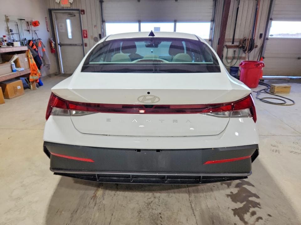2024 HYUNDAI ELANTRA SEL 6