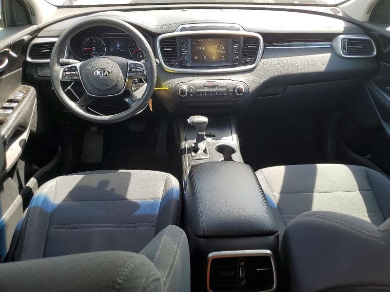 2020 KIA SORENTO S 8
