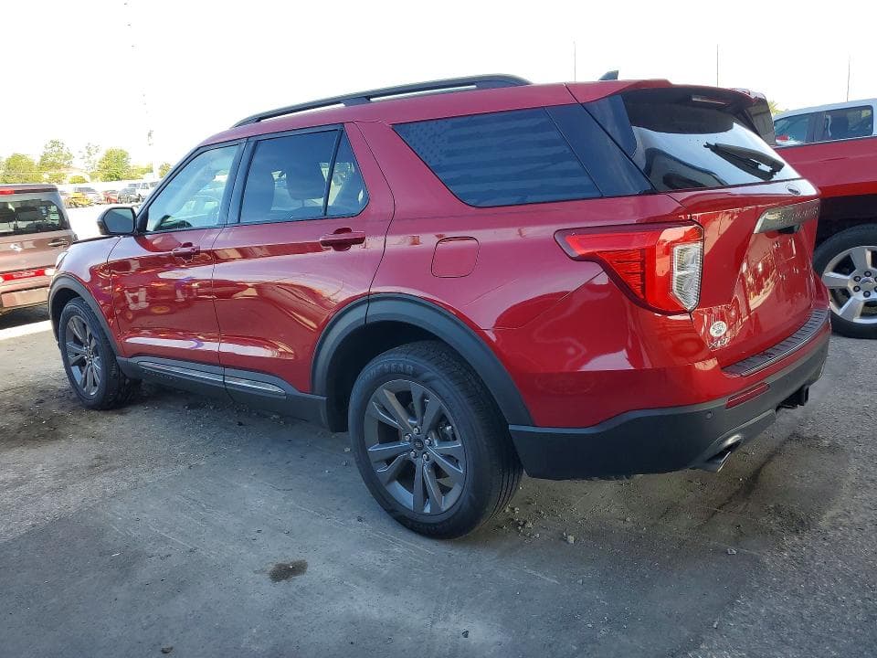 2022 FORD EXPLORER XLT 2