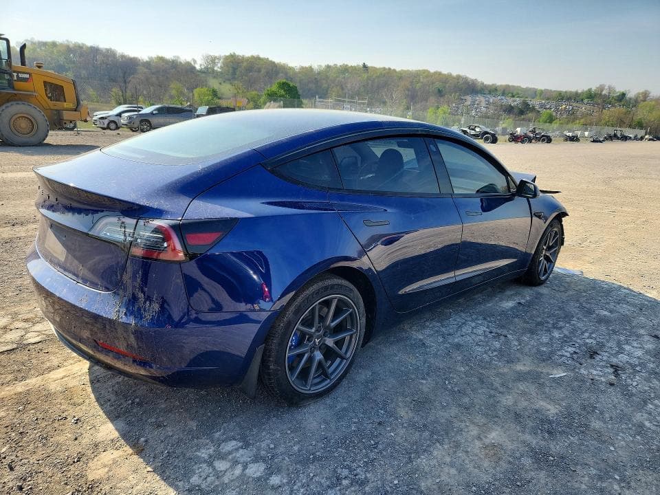 2023 TESLA MODEL 3 3