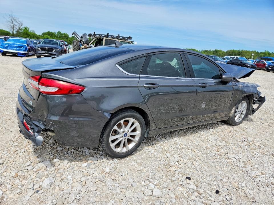 2020 FORD FUSION SE 3