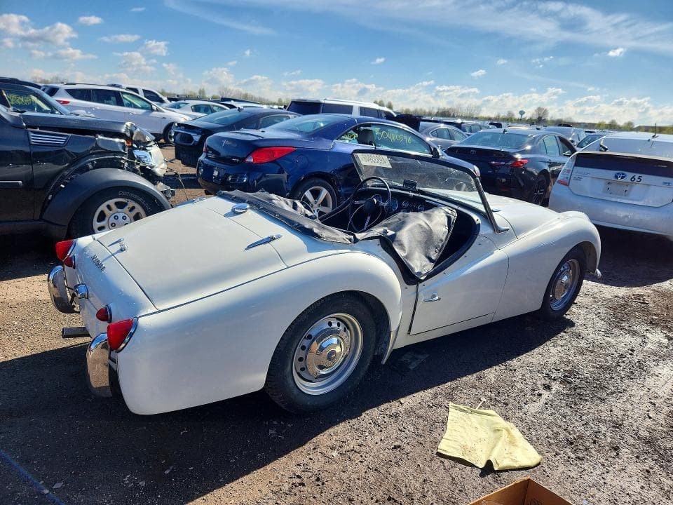 1962 TRIUMPH CAR TR3A 3