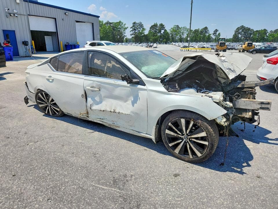 2019 NISSAN ALTIMA SR 4