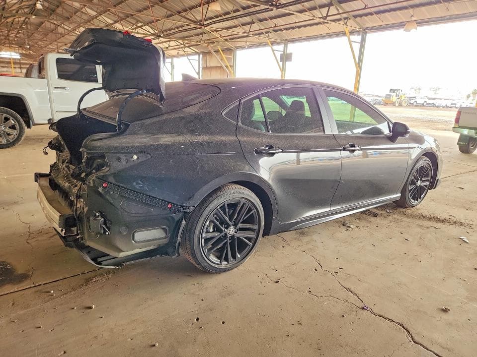2025 TOYOTA CAMRY SE 3