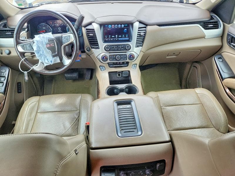 2017 GMC YUKON SLT 8