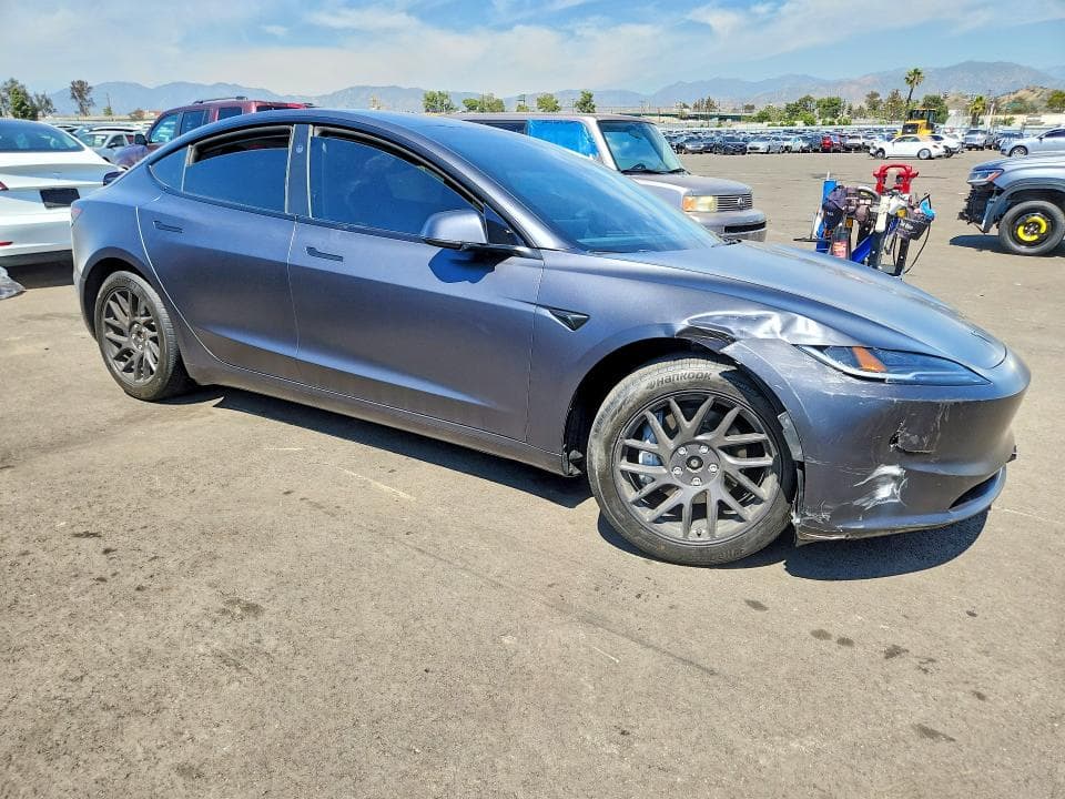 2024 TESLA MODEL 3 4