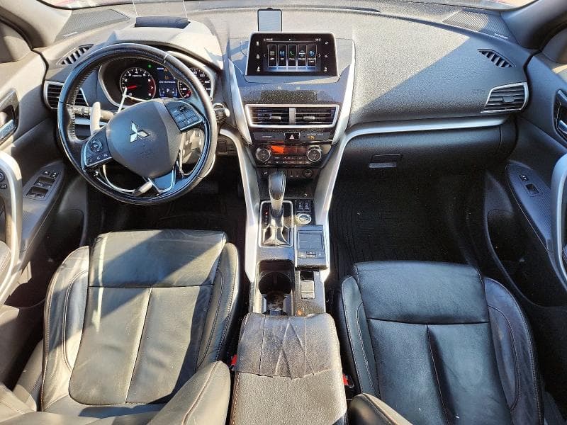 2020 MITSUBISHI ECLIPSE CROSS 8