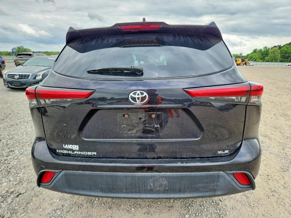 2021 TOYOTA HIGHLANDER XLE 6