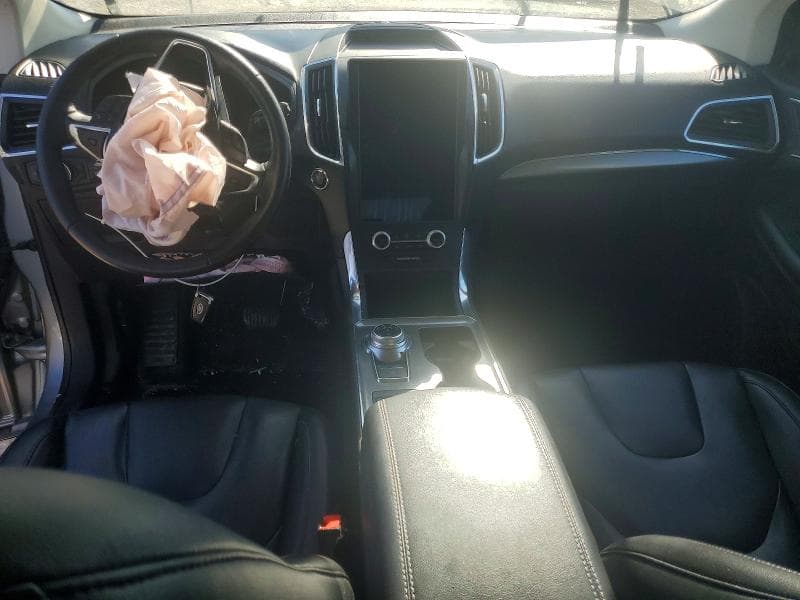 2022 FORD EDGE TITANIUM 8