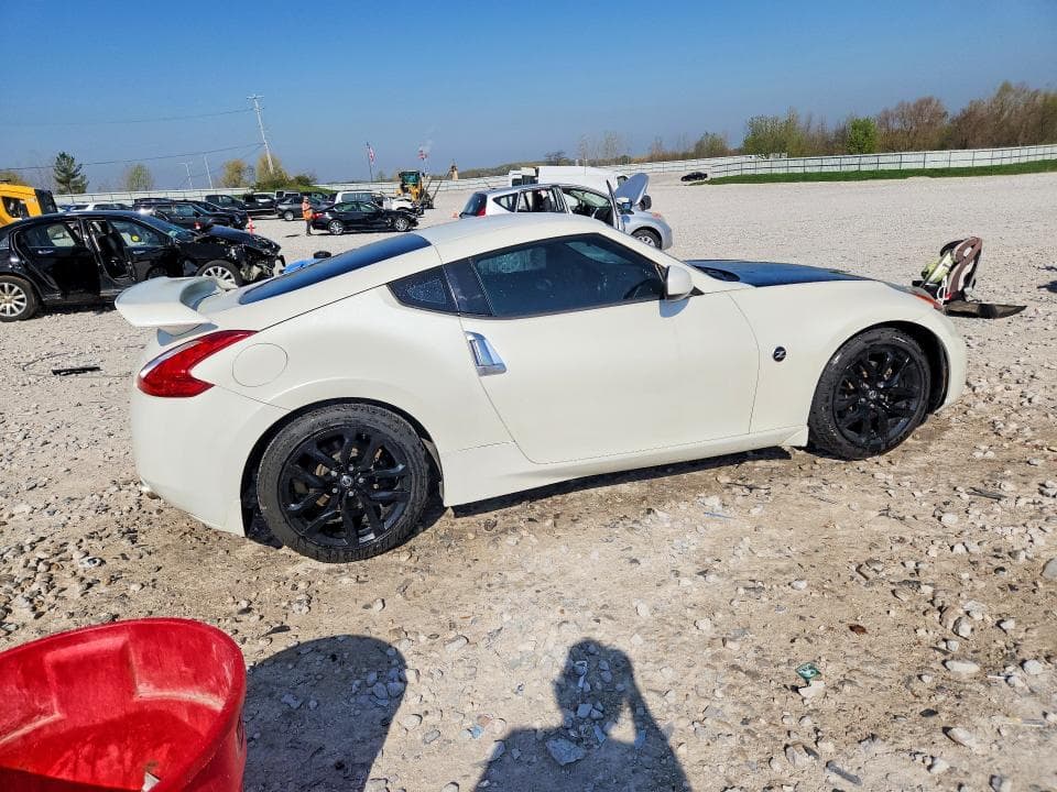 2017 NISSAN 370Z BASE 3