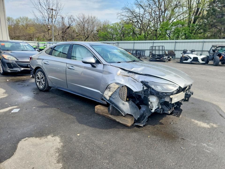 2020 HYUNDAI SONATA SEL 4