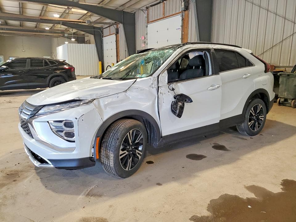 2024 MITSUBISHI ECLIPSE CROSS SE - 1