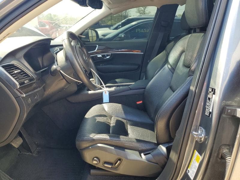 2017 VOLVO XC90 T6 7