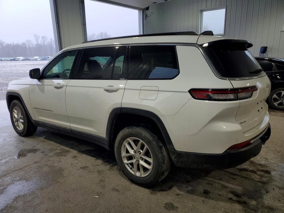 2024 JEEP GRAND CHEROKEE L LAREDO 2