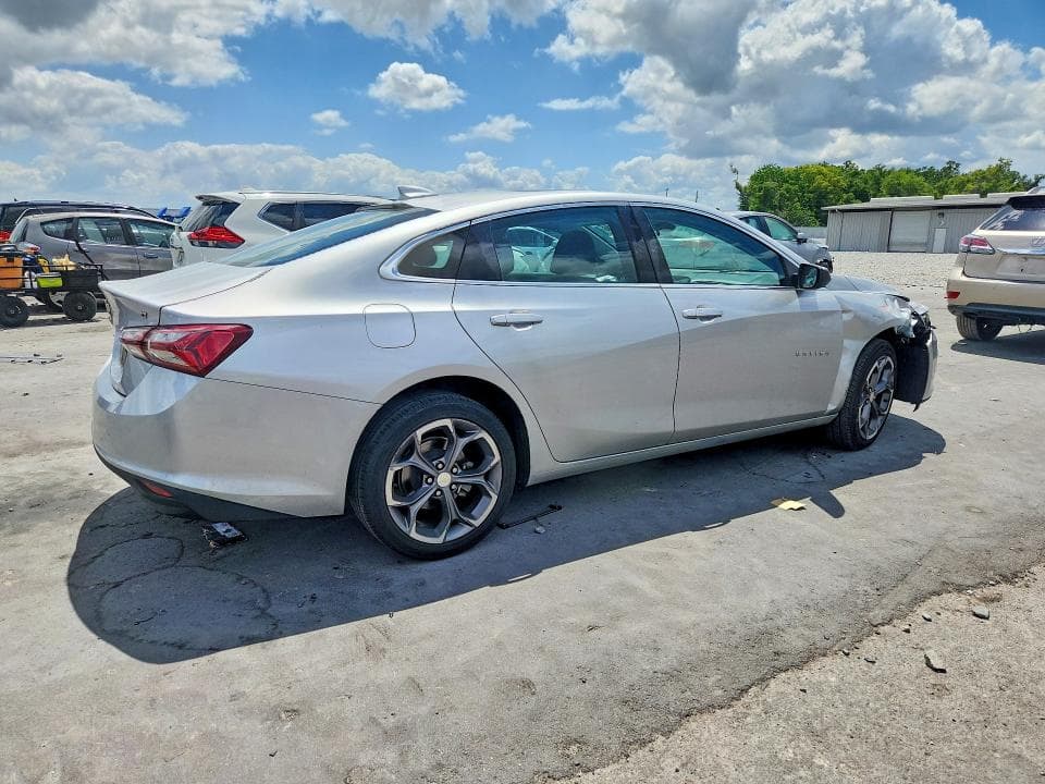 2021 CHEVROLET MALIBU LT 3