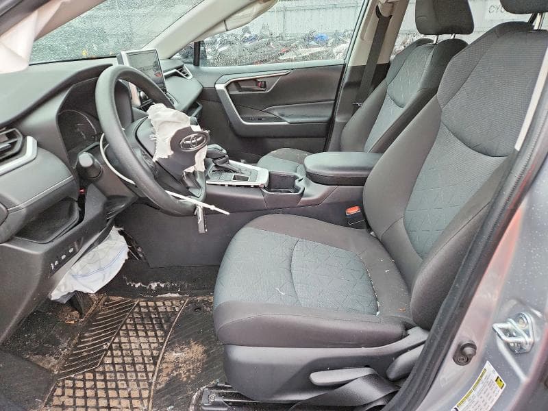 2025 TOYOTA RAV4 LE 7
