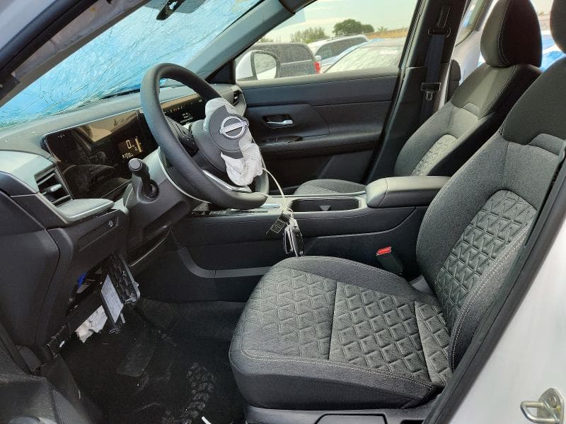 2025 NISSAN KICKS SV 7