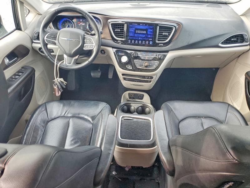 2017 CHRYSLER PACIFICA TOURING L PLUS 8