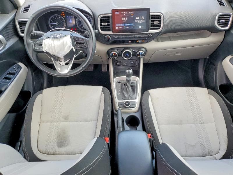2021 HYUNDAI VENUE SEL 8
