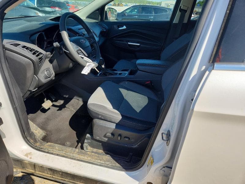 2017 FORD ESCAPE SE 7
