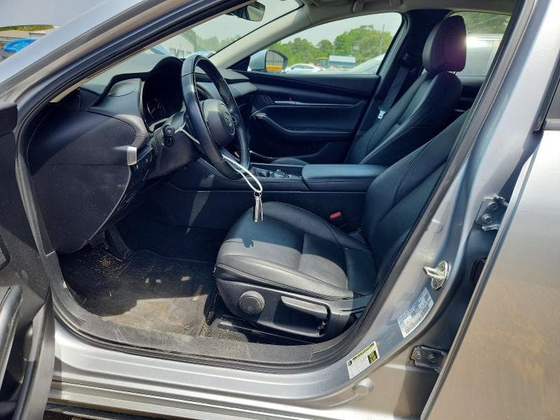2021 MAZDA 3 SELECT 7