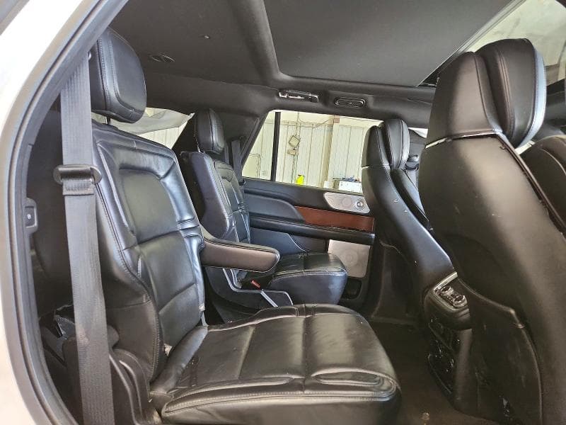 2019 LINCOLN NAVIGATOR RESERVE 11