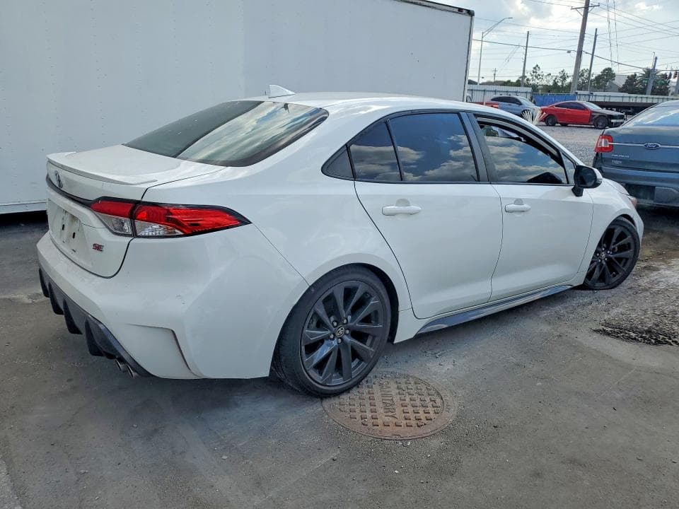 2023 TOYOTA COROLLA SE 3