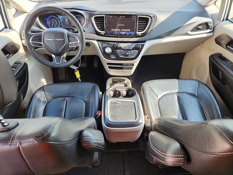 2022 CHRYSLER PACIFICA TOURING L 8