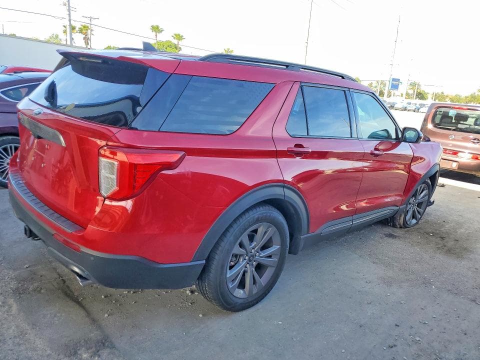 2022 FORD EXPLORER XLT 3