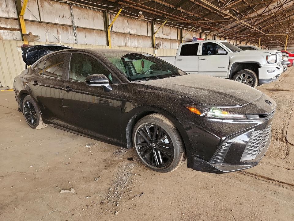 2025 TOYOTA CAMRY SE 4