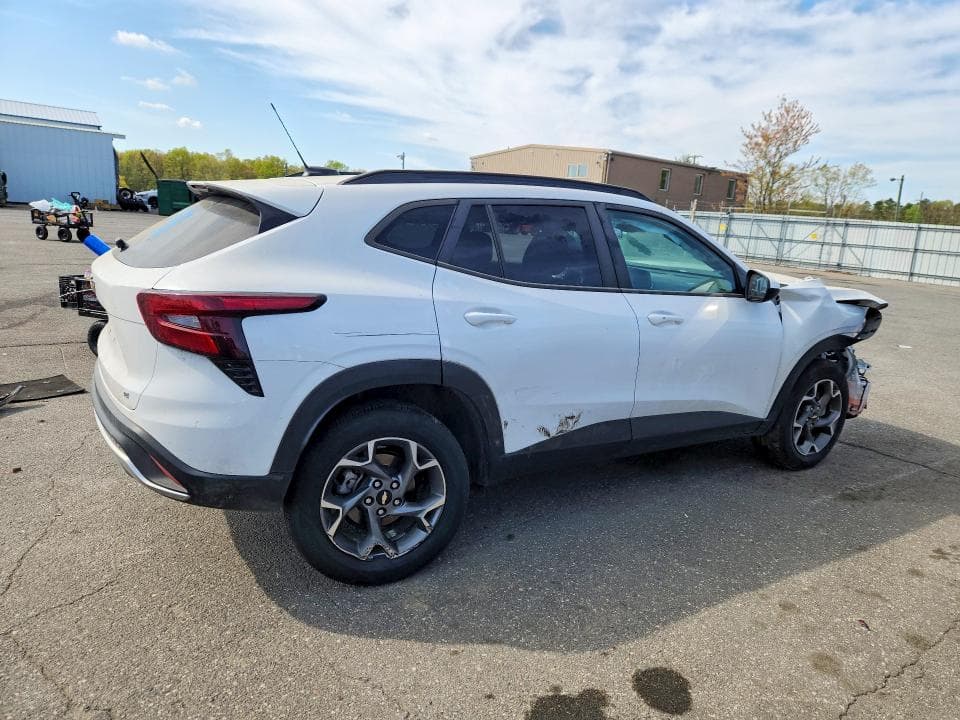 2025 CHEVROLET TRAX 1LT 3