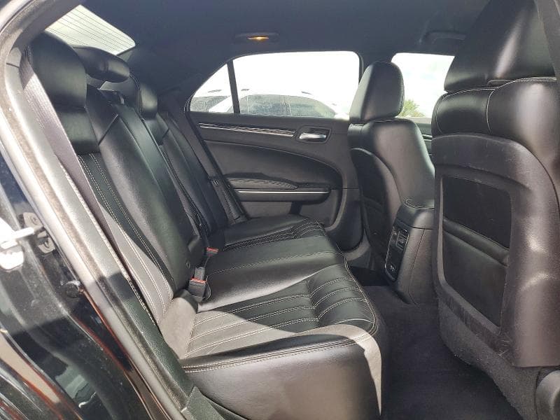 2019 CHRYSLER 300 S 10