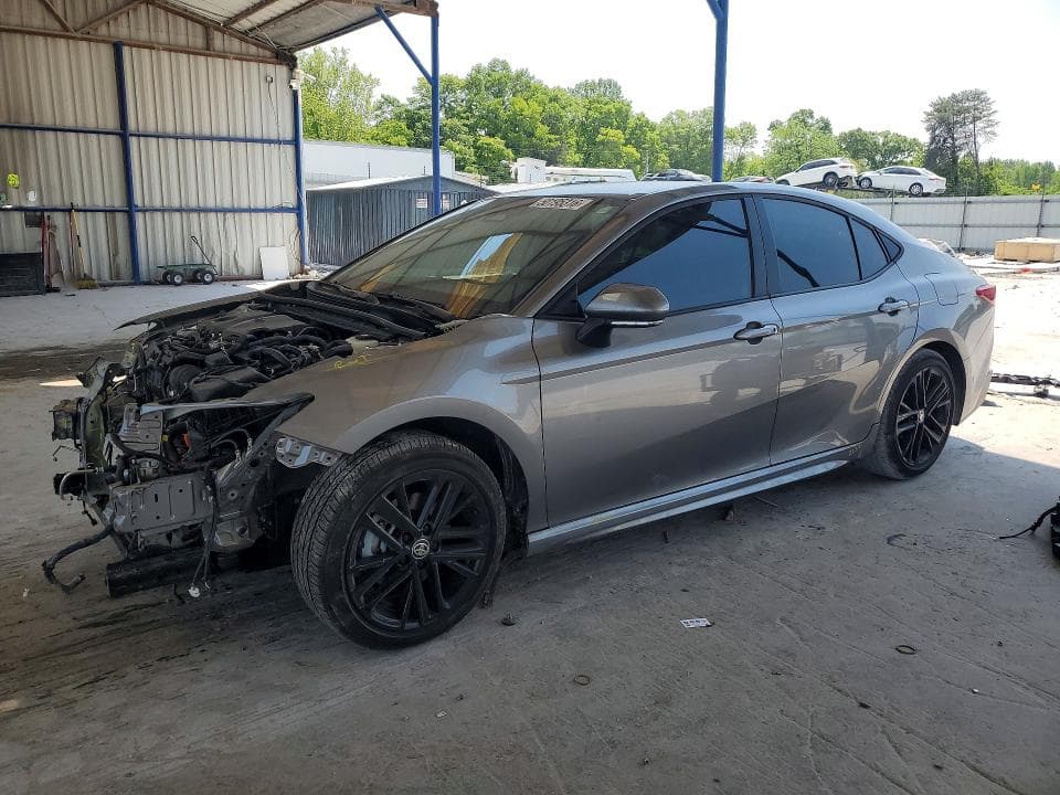 2025 TOYOTA CAMRY