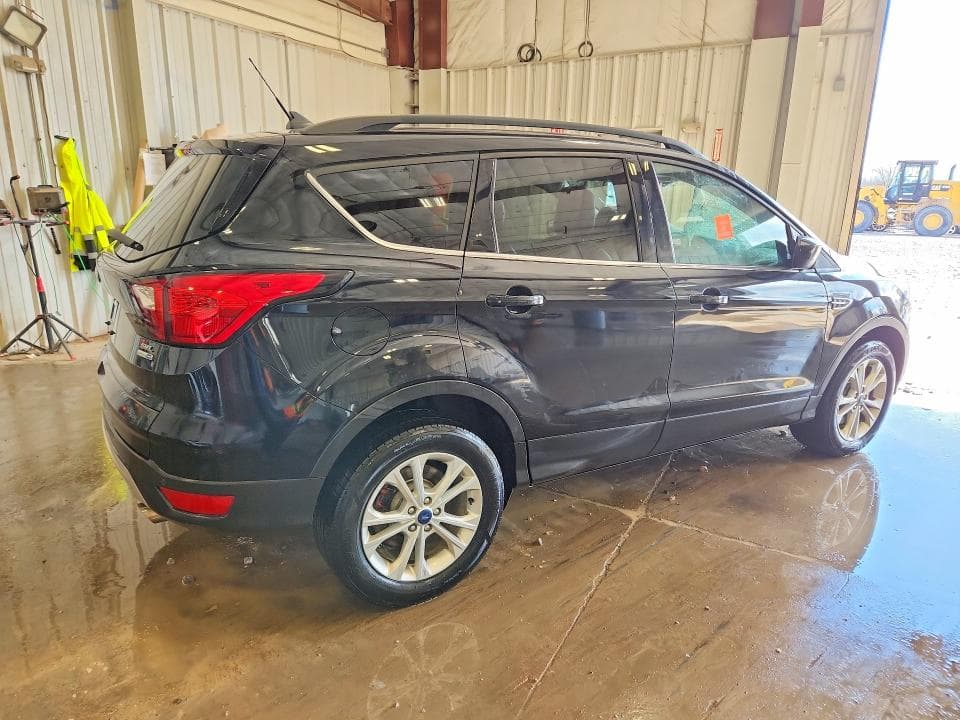 2019 FORD ESCAPE SEL 3