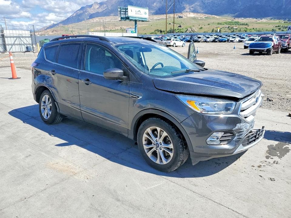2018 FORD ESCAPE SE 4