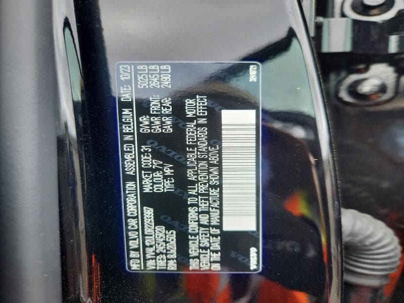 2024 VOLVO XC40 PLUS 13